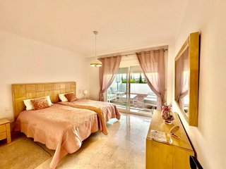 ALQUILER VACACIONAL — MONTEBELLO HILLS, MARBELLA
