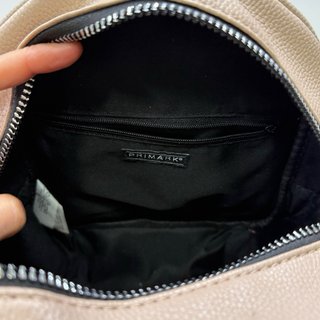 Mochila color nude Primark