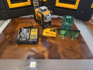 Nivel Láser DeWalt con maletín