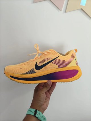 Nike Vomero 18 Talla 48.5