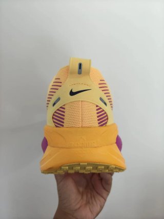 Nike Vomero 18 Talla 48.5