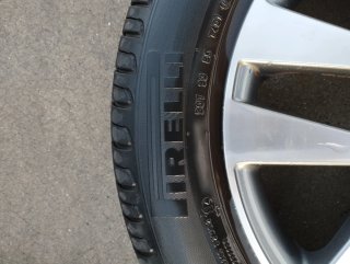 Llantas R16 Kia Hyundai con neumáticos Pirelli