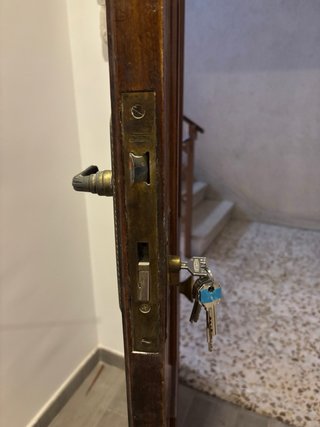 Puerta de entrada madera