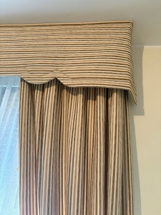 Conjunto Cortinas y Colcha Beige/Marrón