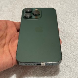iPhone 13 Pro 256GB Verde Oscuro Bateria 86%.