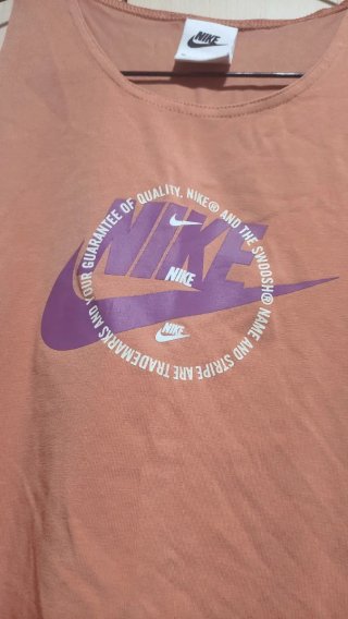 Top Nike Naranja