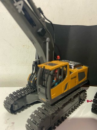 2 Excavadoras RC (Control Remoto) 40€ en totalx2