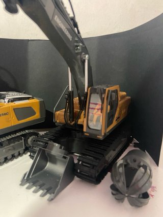 2 Excavadoras RC (Control Remoto) 40€ en totalx2