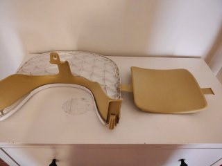 Bandeja y asiento trona Stokke