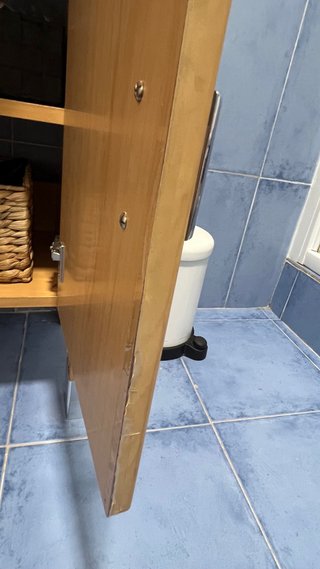 Mueble de baño y espejo madera
