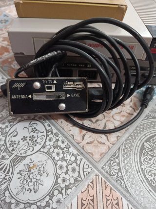 Consola Vintage Años 90 Imitación NE