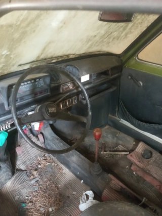 SEAT 133
