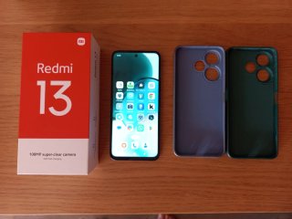 Xiaomi Redmi 13 Caja y Accesorios