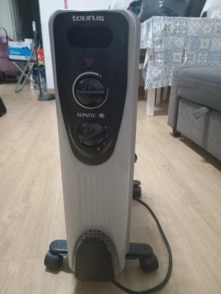 Calentador eléctrico Taurus gris