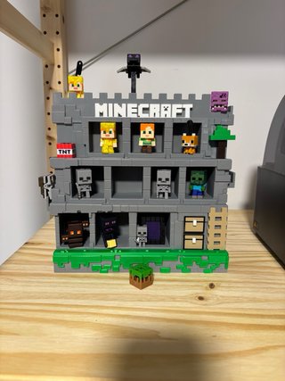 Expositor Minecraft Funko Pop Kinder Joy