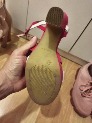 Sandalias Talla 40 Beige y Rojas