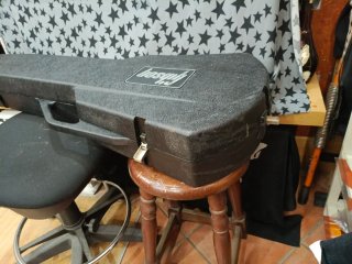 Estuche Gibson Les Paul Chainsaw USA 70s