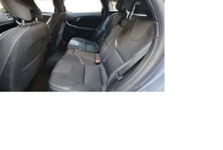 Volvo V40 D2 R Design 2016