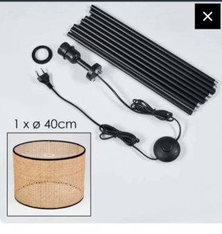 Lámpara de pie y silla plegable ratán