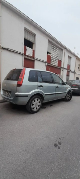 Ford Fusion 2004