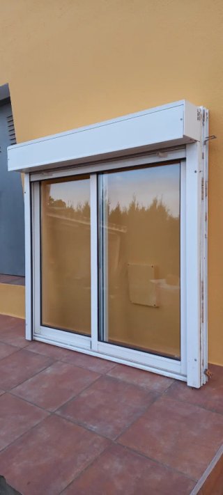 Ventana aluminio 120x120cm Crimalit