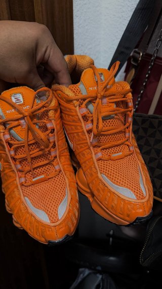 Zapatilla Nike Shox Naranja