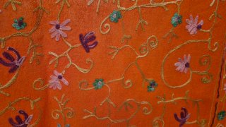 Pashmina India Naranja con Flores Moradas