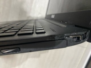 Portátil ASUS X553M