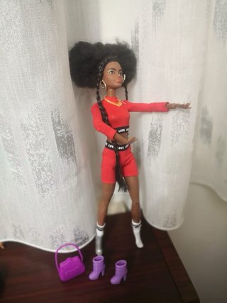 Barbie Extra Afroamericana con accessori