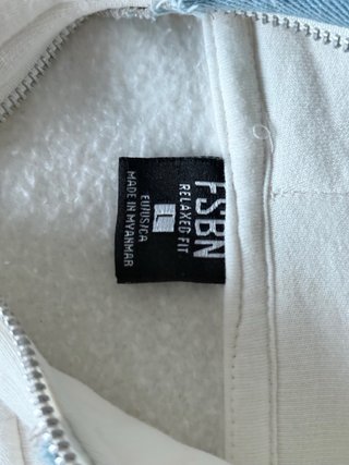 Sudadera con cremallera y logo azul FSBN
