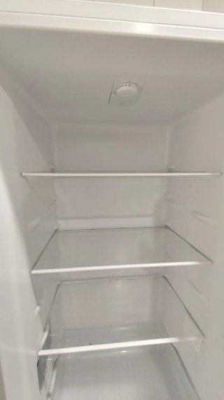 Frigorífico OK OFK 651 E W blanco con menos de un