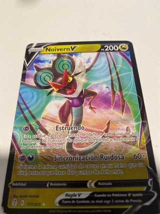 Carta Pokémon Noivern V 117/203