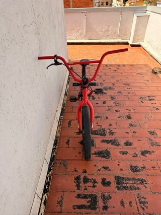 Bicicleta BMX Roja Giant