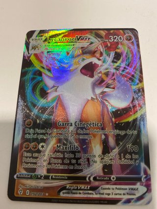 Carta Pokémon Lycanroc VMAX 092/203