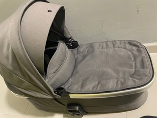 Carrito Joolz Hub+ Silla + Capazo + Lluvia