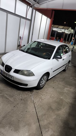 SEAT IBIZA