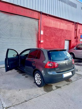 Volkswagen Golf 2003