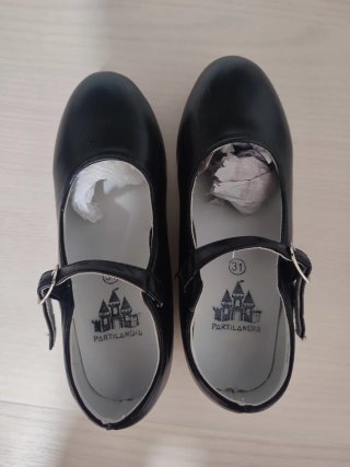 Tacones negros niña talla 31