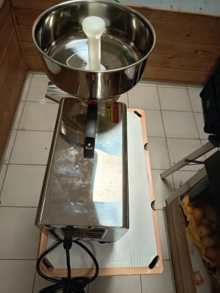 Exprimidora de Tomates