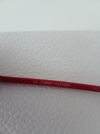 Gafas. Guess/ Tommy Hilfiger/Titto Bluni/Alain Aff