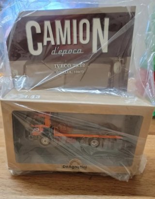 Iveco 79.12 ACI carroattrezzi 1:43