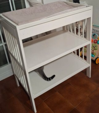 Cambiador de bebé blanco