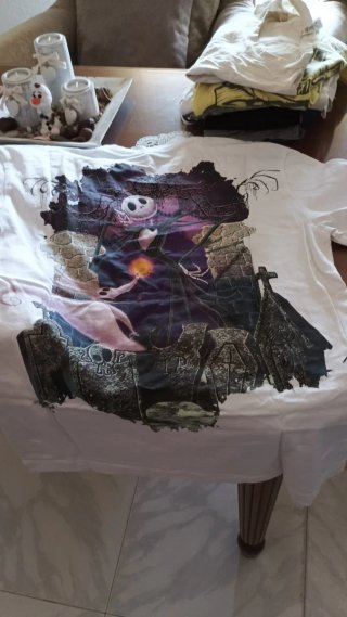 Camiseta sin mangas con calavera y serpiente