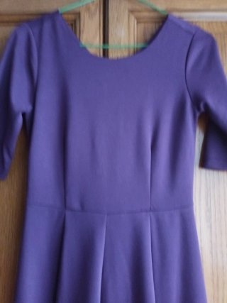 Vestido violeta-morado falda capa talla 38