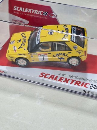 Scalextric Lancia Delta Integrale Camel