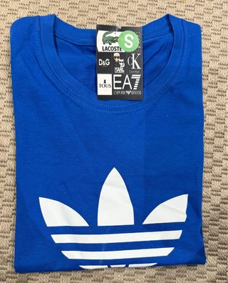 Camiseta Talla S , corre como una M