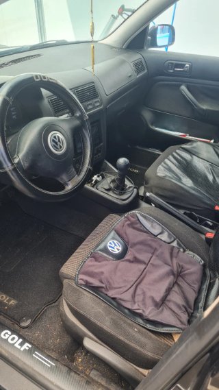 Volkswagen Golf 2002