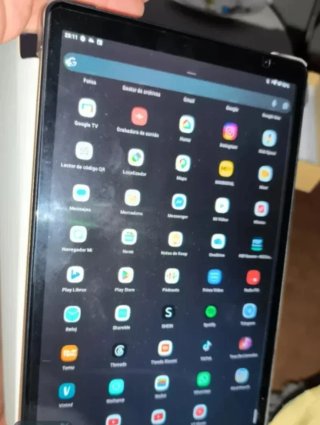 Tablet Sebbe S22, incluye teclado, ratón y soporte