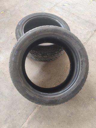 2 Neumáticos 285/45 R22