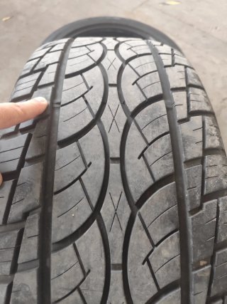 2 Neumáticos 285/45 R22